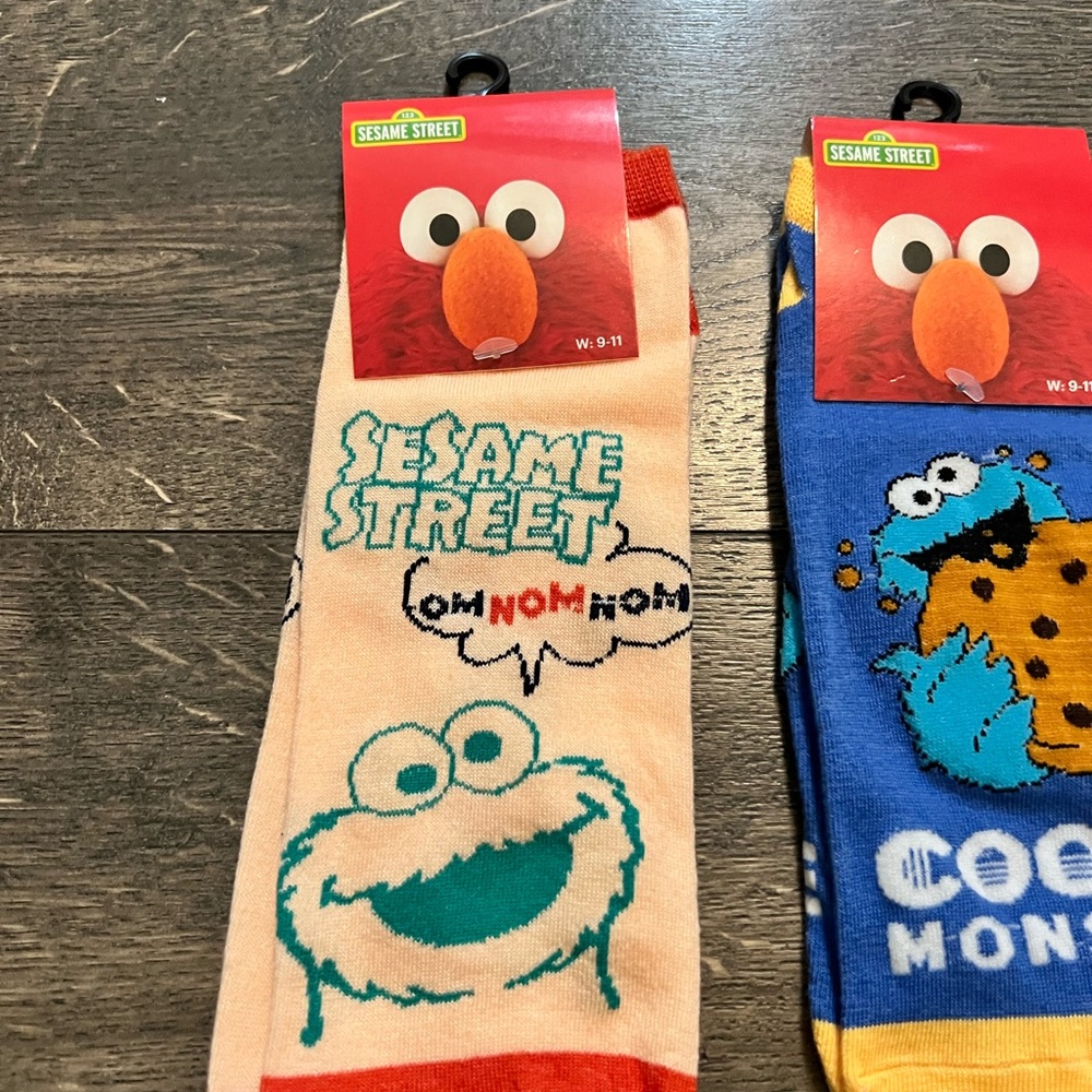 Set of 2 PRS of Sesame Street Ankle High Socks SZ 9-11 NEW - Picture 4 of 4